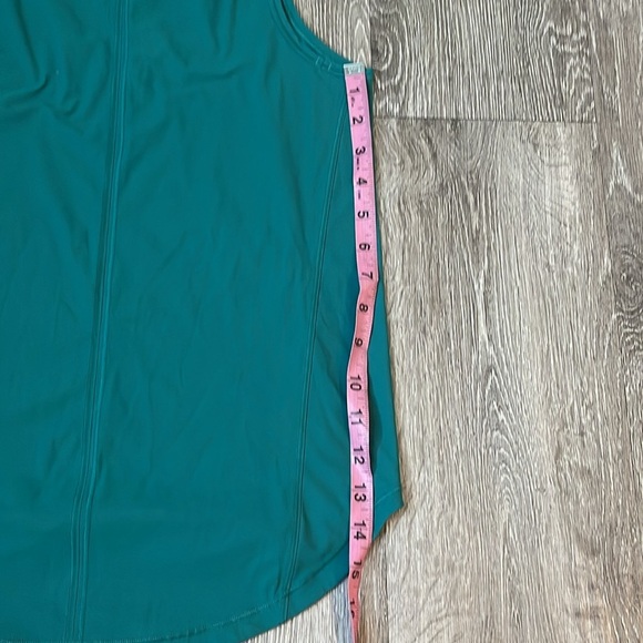 Lululemon size 6 Teal Sleeveless Womens tank top athletic workout running - Picture 5 of 5
